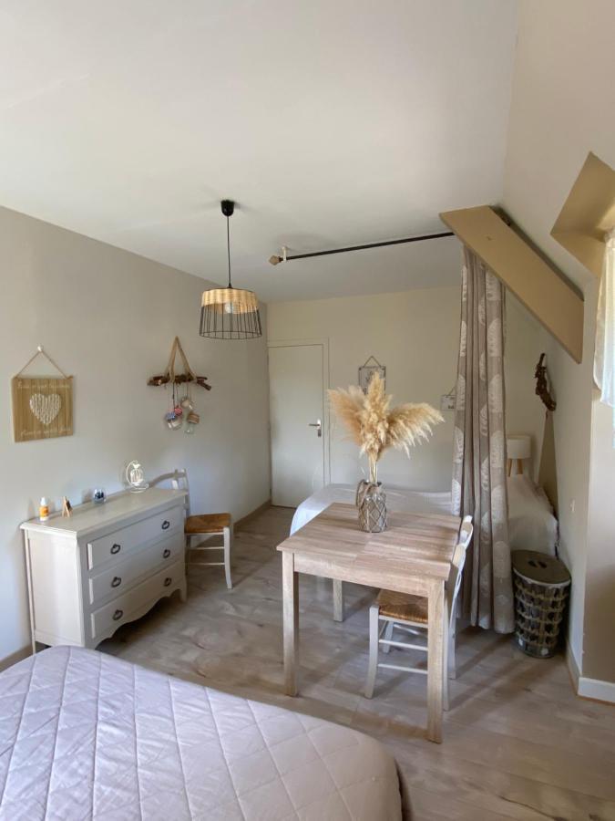 Bed and Breakfast Moulin De Latouille Екстер'єр фото