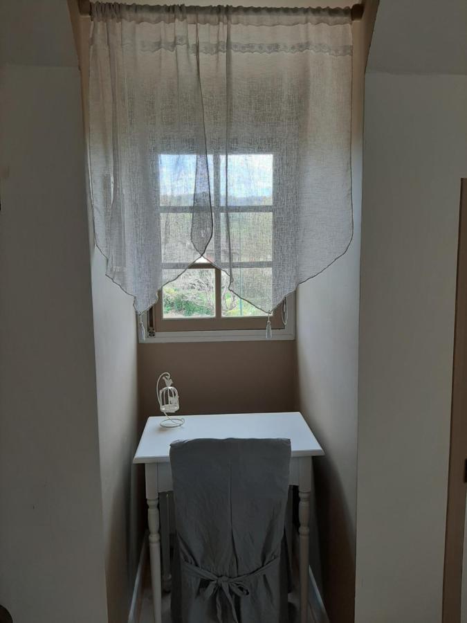 Bed and Breakfast Moulin De Latouille Екстер'єр фото